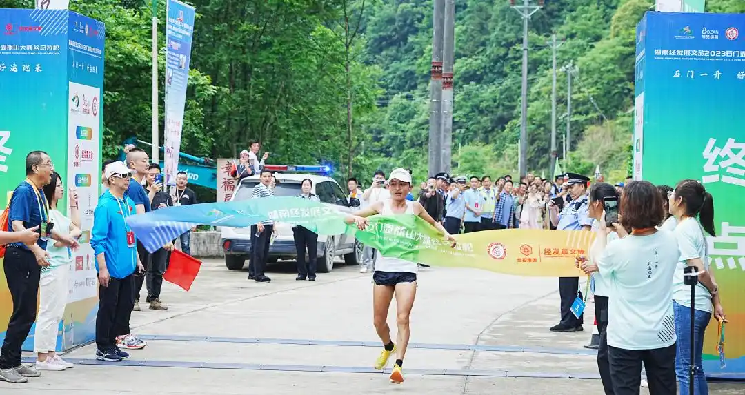 肯尼亚马拉松运动员成绩_马拉松金牌肯尼亚_2021肯尼亚马拉松冠军